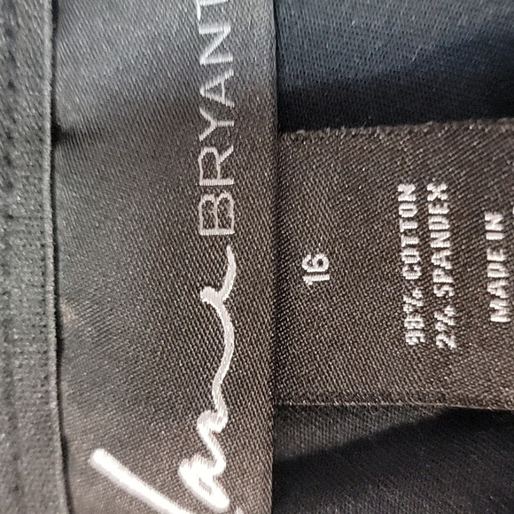 Lane Bryant Women's Size 16 Capris - Picture 2 of 6